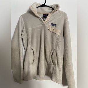 Creme Patigonia Fleece